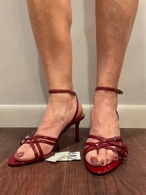 NNB ZARA Burgundy Patent Buckle Design High Heel Sandals